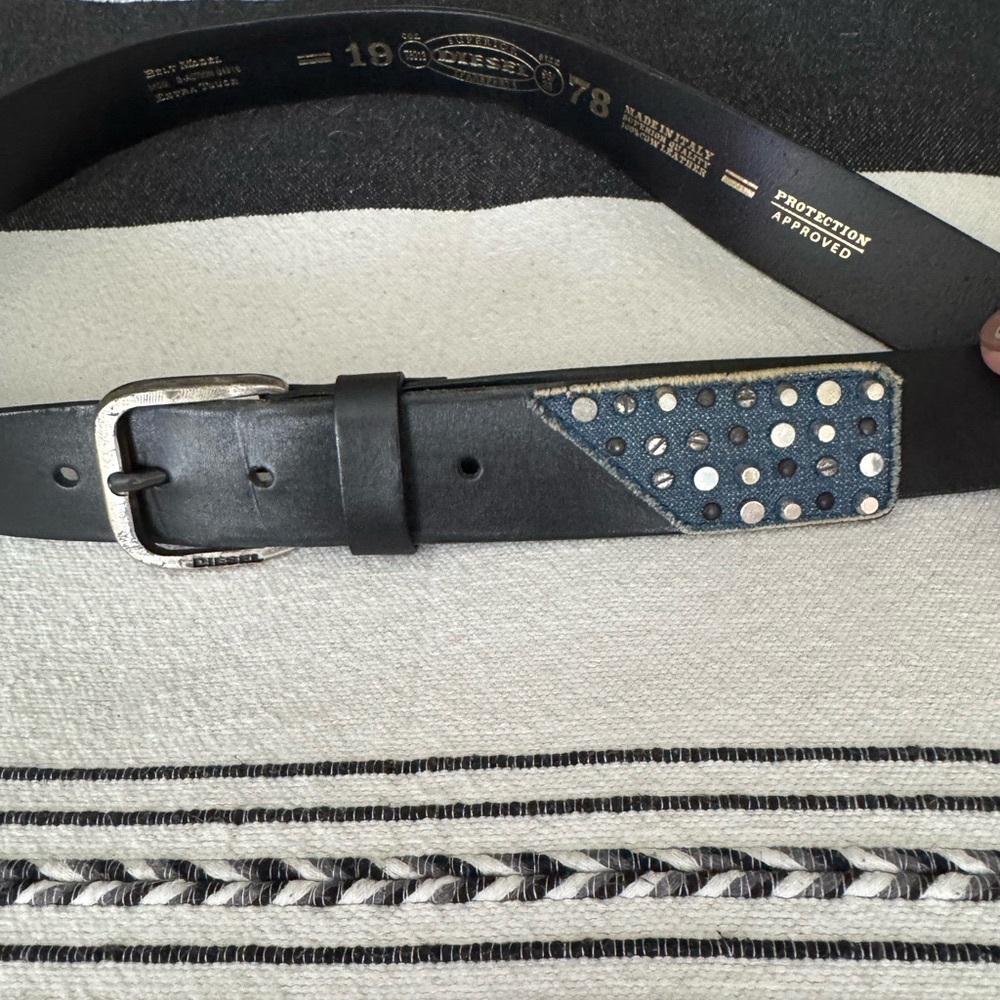 Diesel Black Leather Belt - Picture 2 of 8